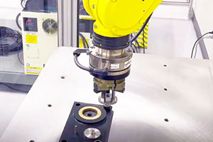 ATI’s sensors work with FANUC Robots for multi-axis force/torque measurement